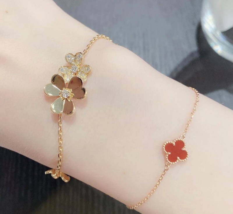 Vca Bracelets